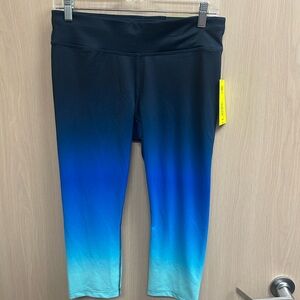 Xersion Navy Performance Capri Leggings